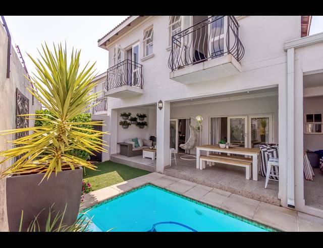 3 BEDROOM TOWNHOUSE TO LET IN BRYANSTON